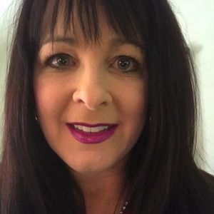 Meet your Posher, Selene